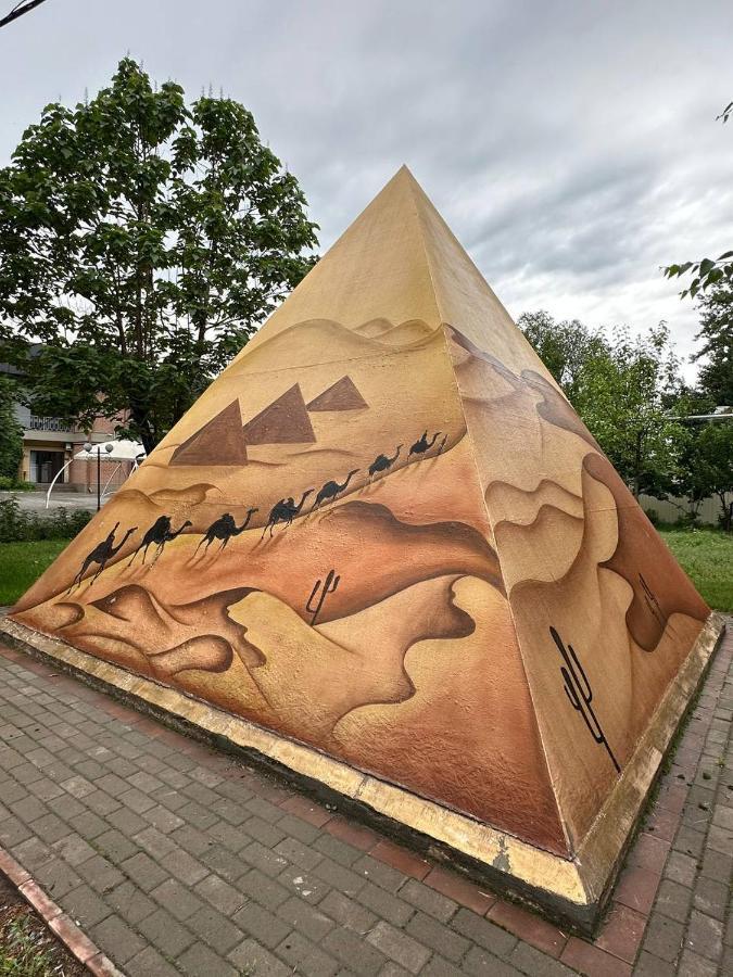 Gоlden Dragon Villa Hotel Бишкек Экстерьер фото