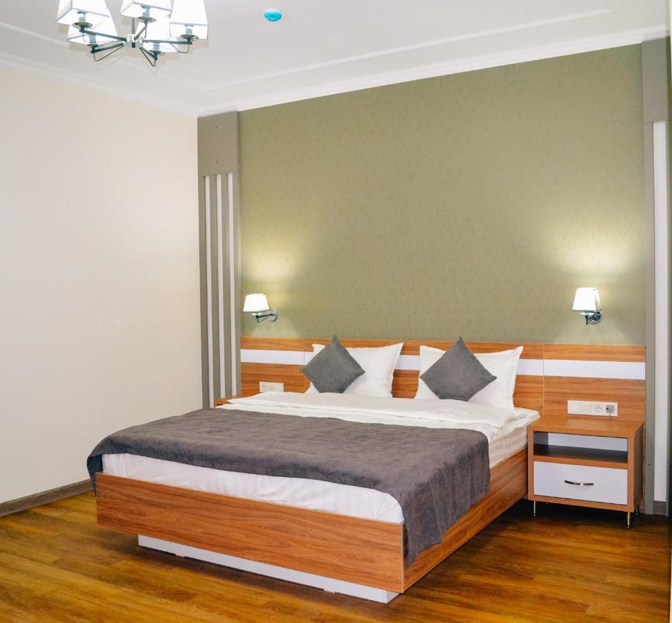 Gоlden Dragon Villa Hotel Бишкек Экстерьер фото
