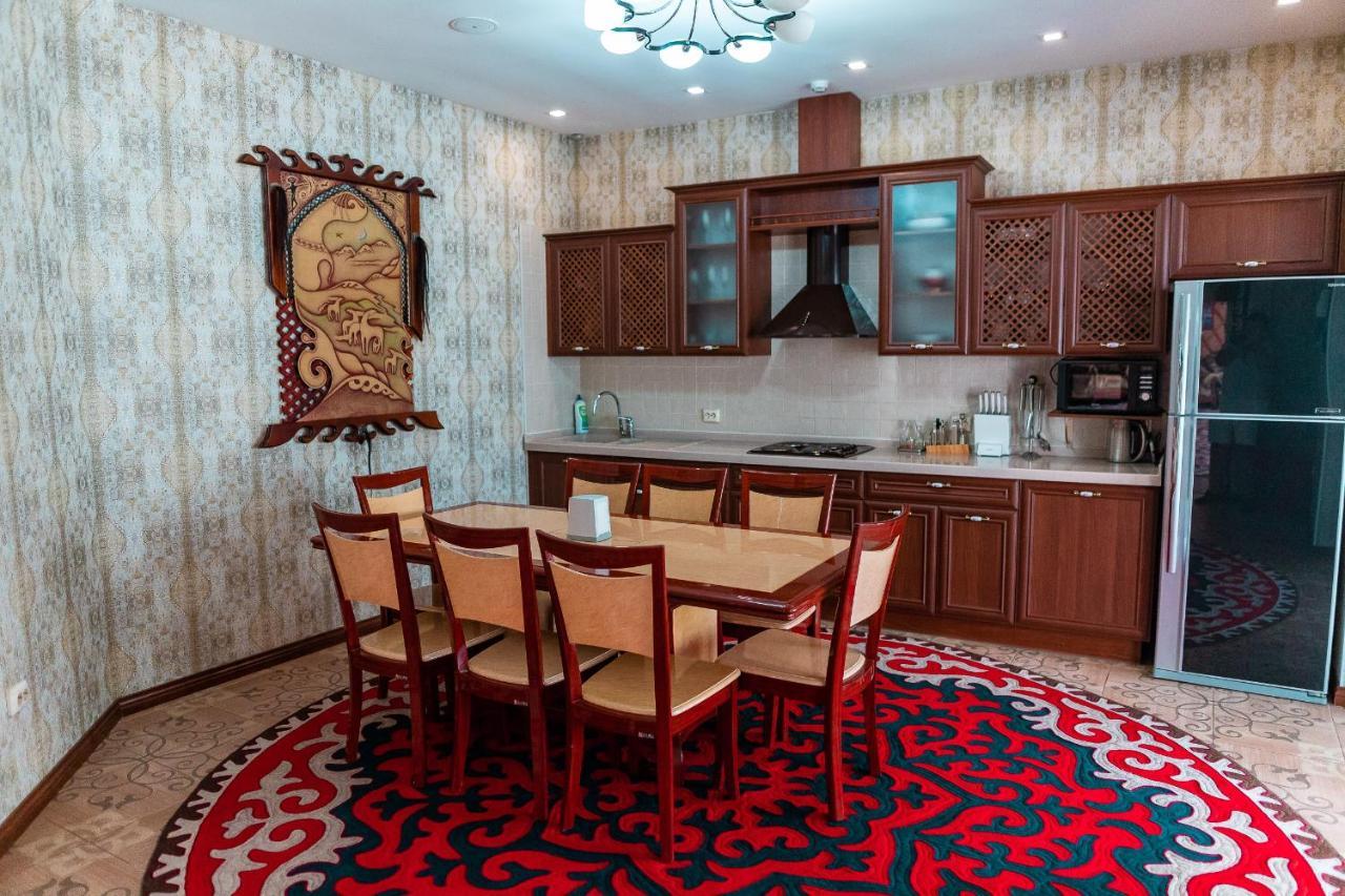 Gоlden Dragon Villa Hotel Бишкек Экстерьер фото