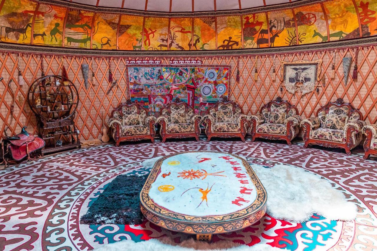 Gоlden Dragon Villa Hotel Бишкек Экстерьер фото