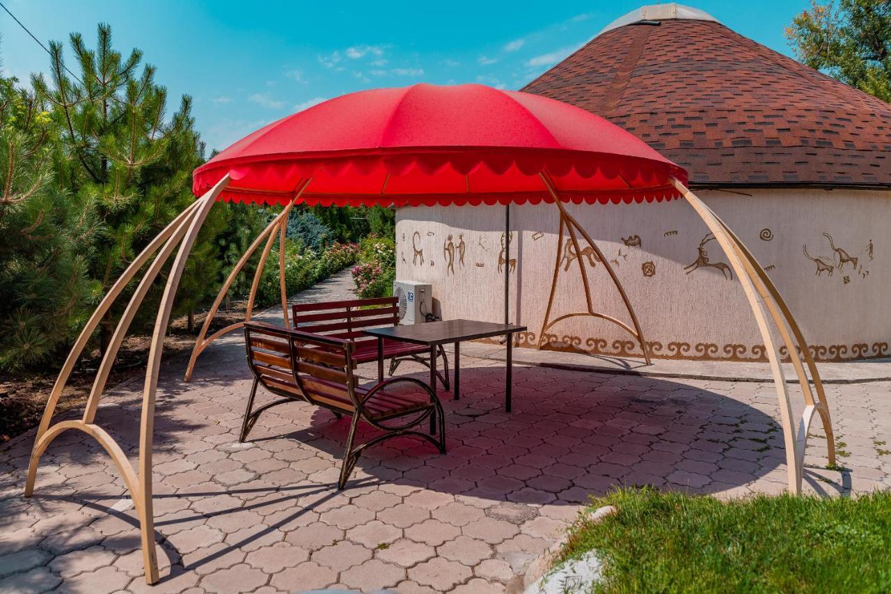 Gоlden Dragon Villa Hotel Бишкек Экстерьер фото